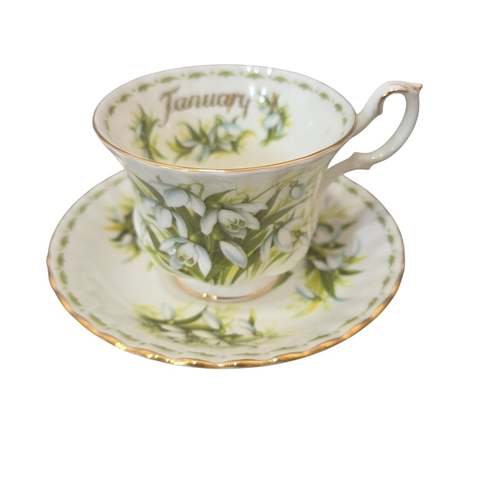 Royal Albert Snowdrops‎ Tea Cup Saucer Bone China England Gold Trim Set